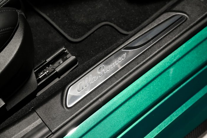 2025 Alfa Romeo Giulia Quadrifoglio