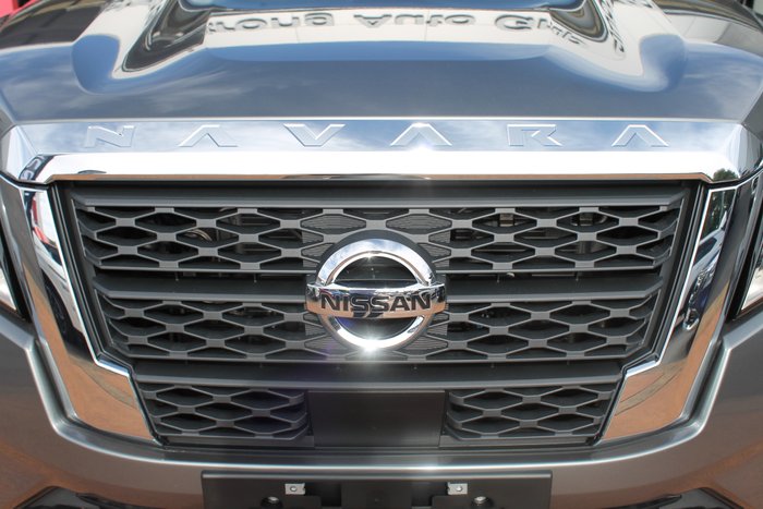 2025 Nissan Navara ST-X