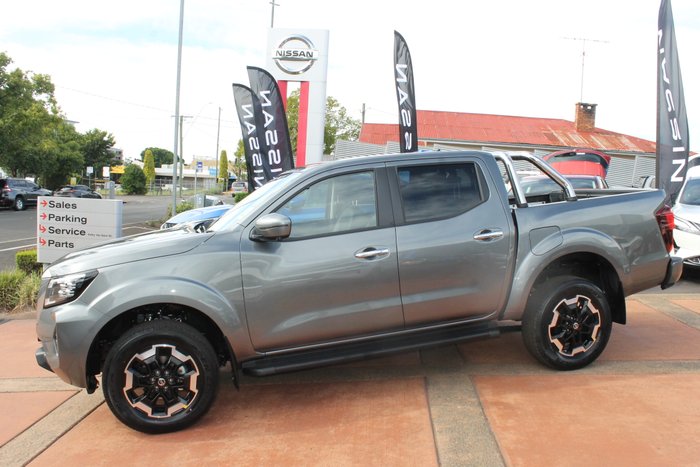 2025 Nissan Navara ST-X