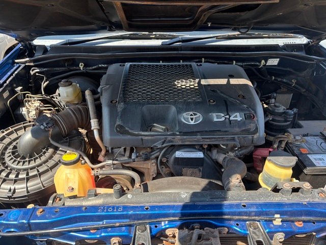 2011 TOYOTA Hilux HILUX 4x4 3.0L T/D D/C M/T SR5 1R61250 001 Tidal Blue
