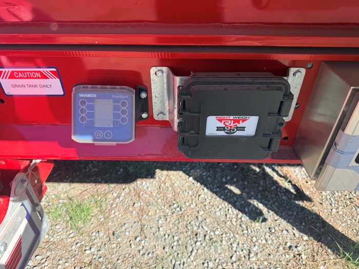 2024 TRAILER LUSTY EMS LUSTY SLIDING LEAD - TRI L Silver