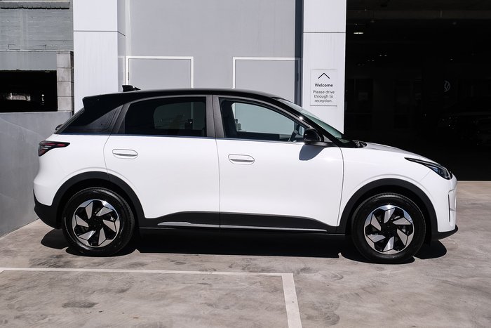 2027 Geely Ex2