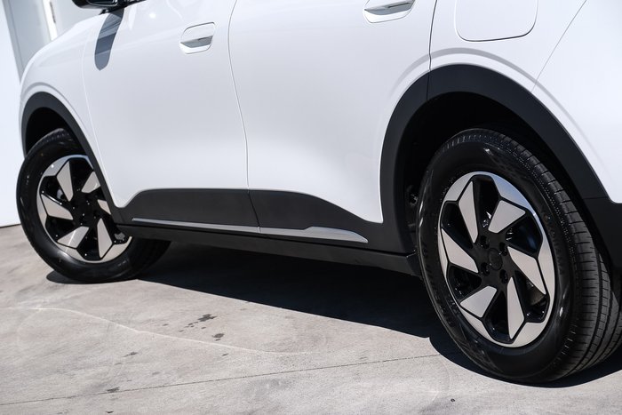 2027 Geely Ex2