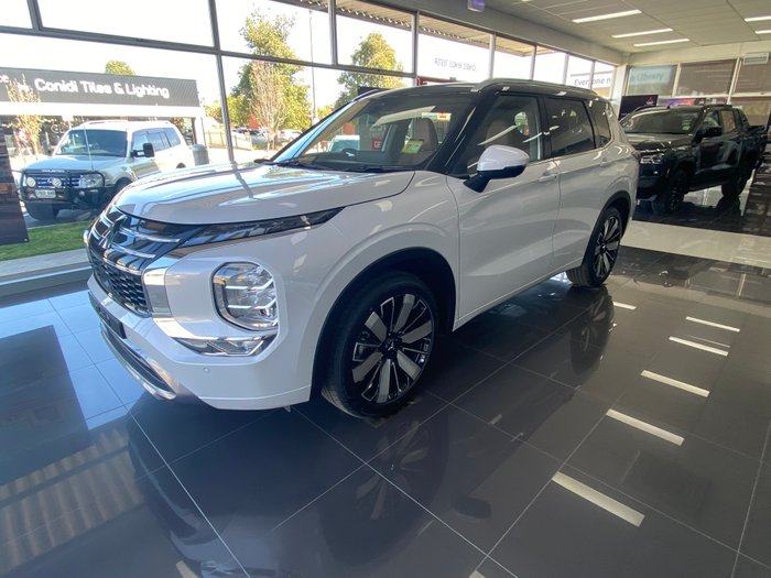 2025 MITSUBISHI Outlander EXCEED TOURER