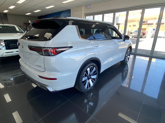 2025 MITSUBISHI Outlander EXCEED TOURER