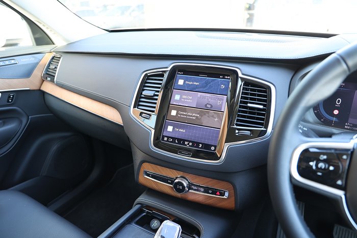 2023 Volvo XC90 Ultimate B5 Bright