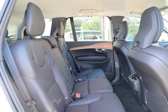 2023 Volvo XC90 Ultimate B5 Bright