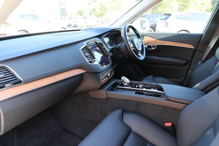 2023 Volvo XC90 Ultimate B5 Bright