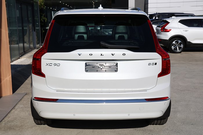 2023 Volvo XC90 Ultimate B5 Bright