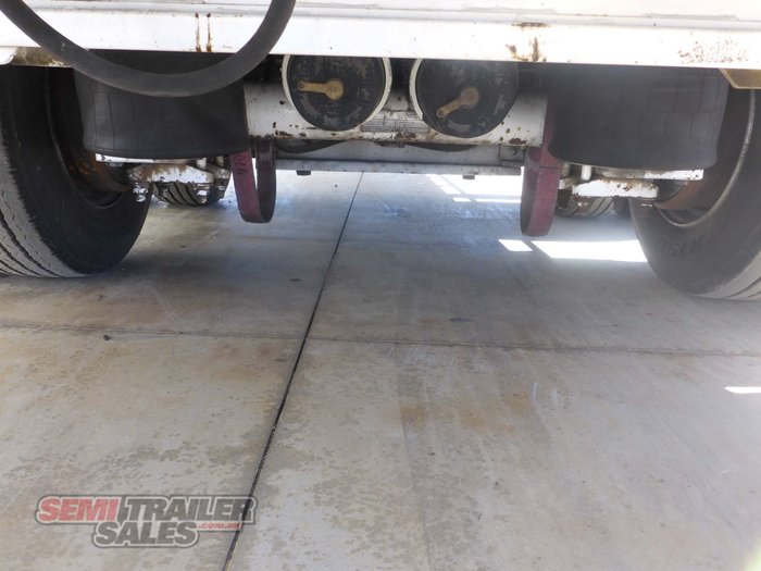 2004 J Smith & Sons Tandem Beavertail Plant Trailer