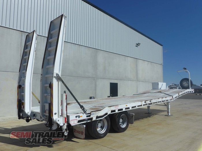 2004 J Smith & Sons Tandem Beavertail Plant Trailer