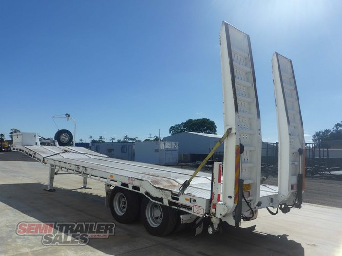 2004 J Smith & Sons Tandem Beavertail Plant Trailer