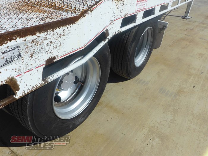 2004 J Smith & Sons Tandem Beavertail Plant Trailer