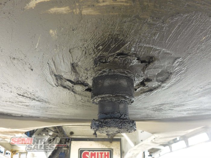 2004 J Smith & Sons Tandem Beavertail Plant Trailer