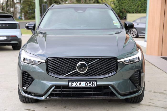 2026 Volvo XC60 Ultra T8 Plug-In Hybrid Dark