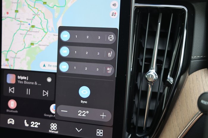 2026 Volvo XC60 Ultra T8 Plug-In Hybrid Dark