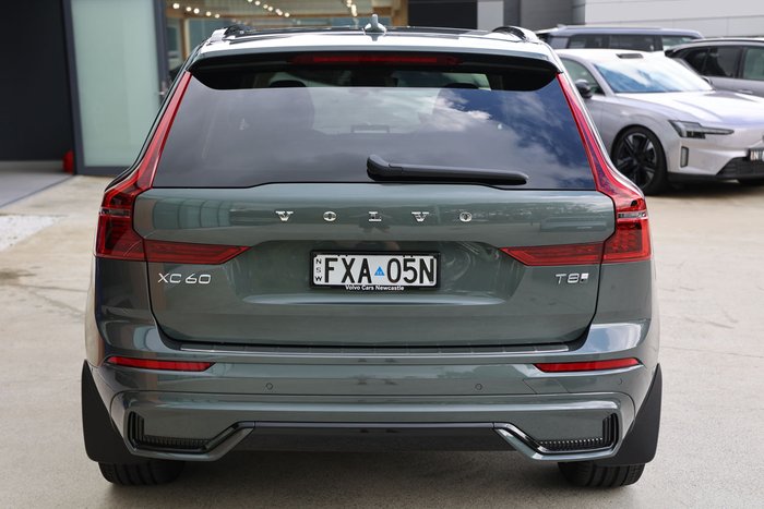 2026 Volvo XC60 Ultra T8 Plug-In Hybrid Dark