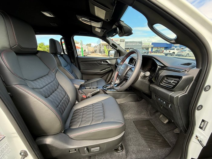 2026 Isuzu D-MAX X-TERRAIN