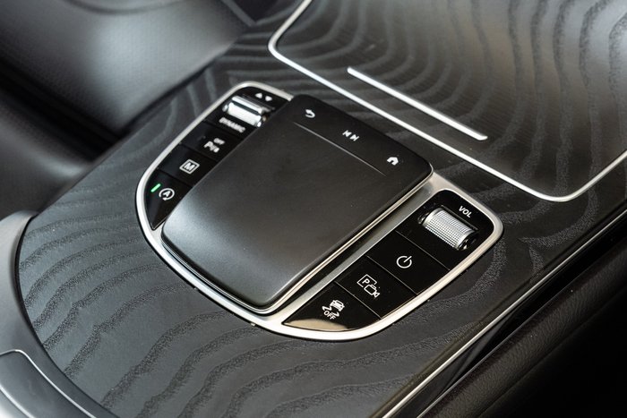 2022 MERCEDES-BENZ GLC 200