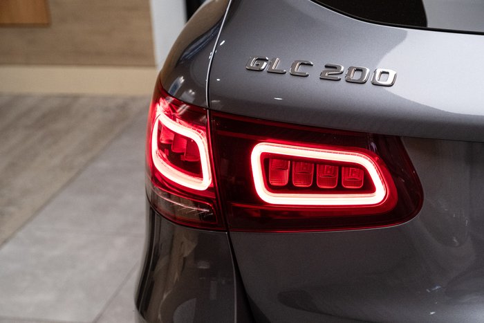 2022 MERCEDES-BENZ GLC 200