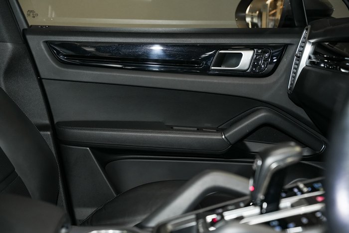 2018 Porsche Cayenne S