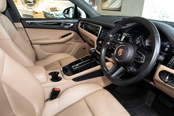 2023 Porsche Macan S