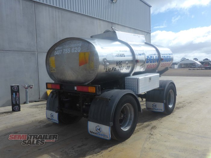 2001 Custom 4,000 Litre Aluminium Dog Tanker