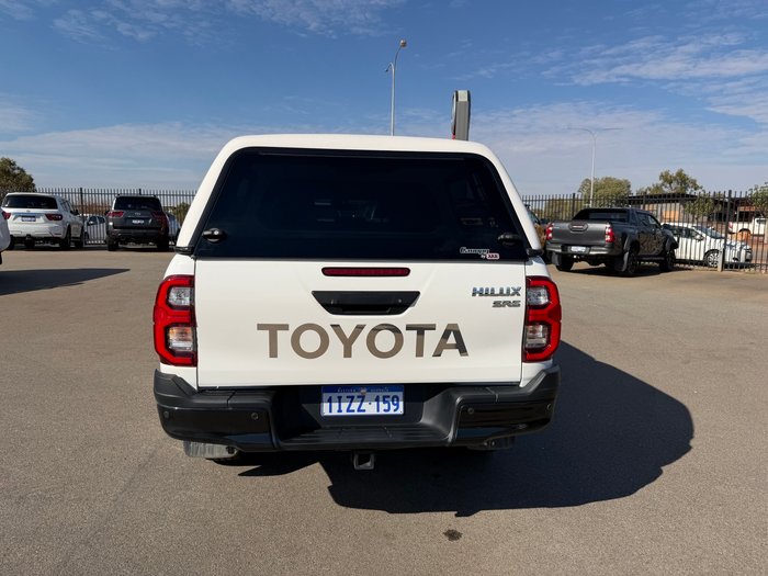2024 Toyota Hilux SR5 White