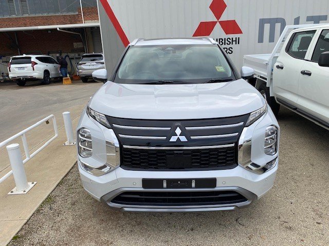 2025 MITSUBISHI Outlander EXCEED