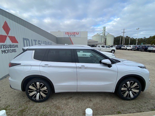2025 MITSUBISHI Outlander EXCEED