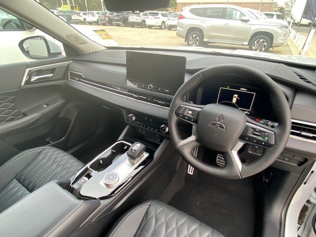 2025 MITSUBISHI Outlander EXCEED