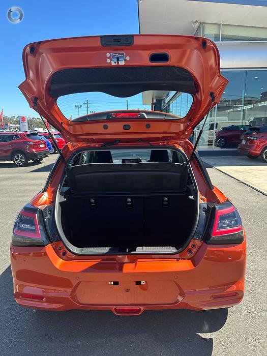 2025 Suzuki Swift Hybrid