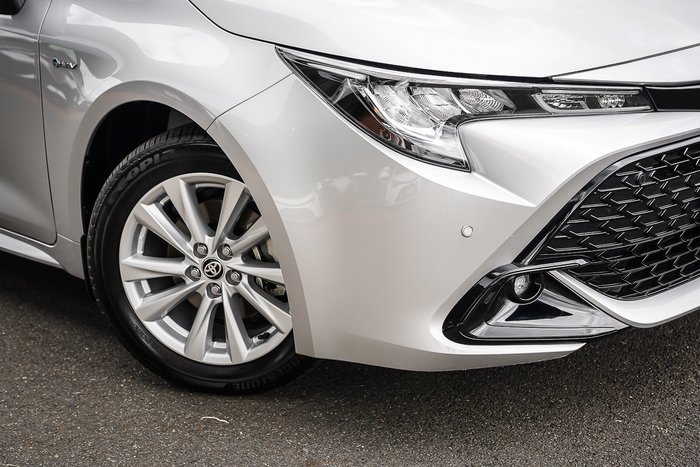 2025 Toyota COROLLA SX