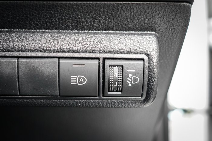 2025 Toyota COROLLA SX