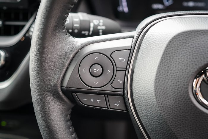 2025 Toyota COROLLA SX