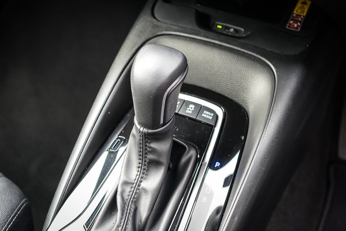 2025 Toyota COROLLA SX