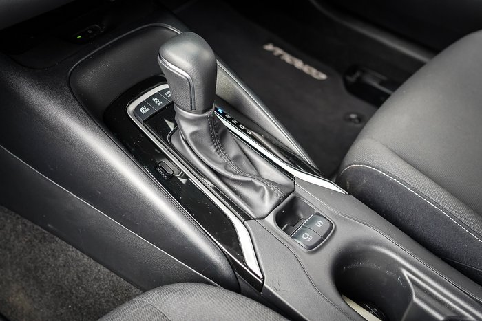 2025 Toyota COROLLA SX