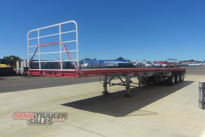 2002 Krueger 22 Pallet Flat Top 