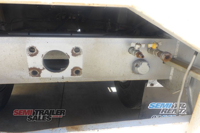 2002 Krueger 22 Pallet Flat Top 