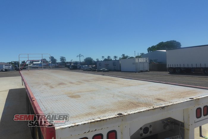 2002 Krueger 22 Pallet Flat Top 