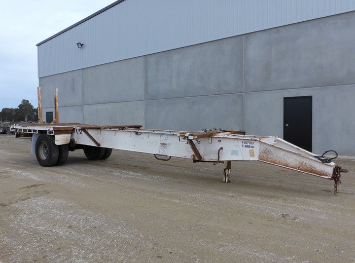 1997 Custom Pole Jinker Pig Trailer
