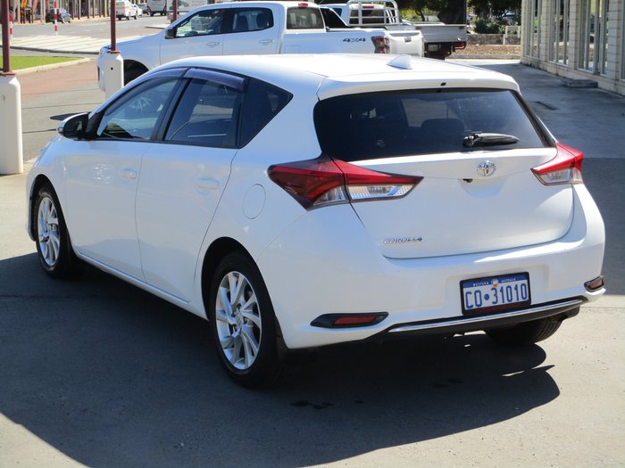 2017 Toyota Corolla Ascent Sport ZRE182R White