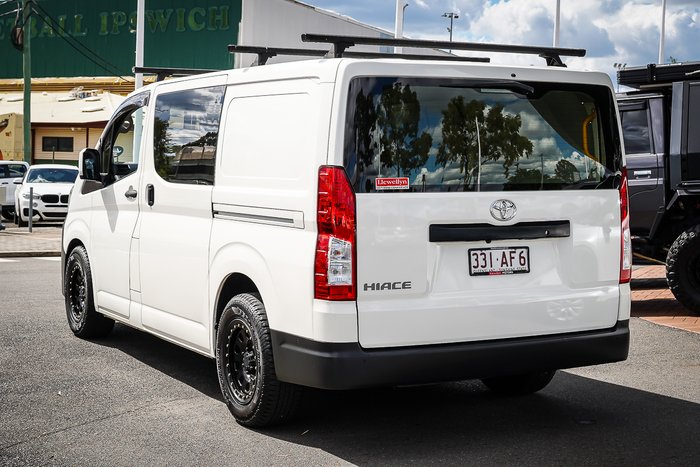 2020 Toyota HIACE LWB