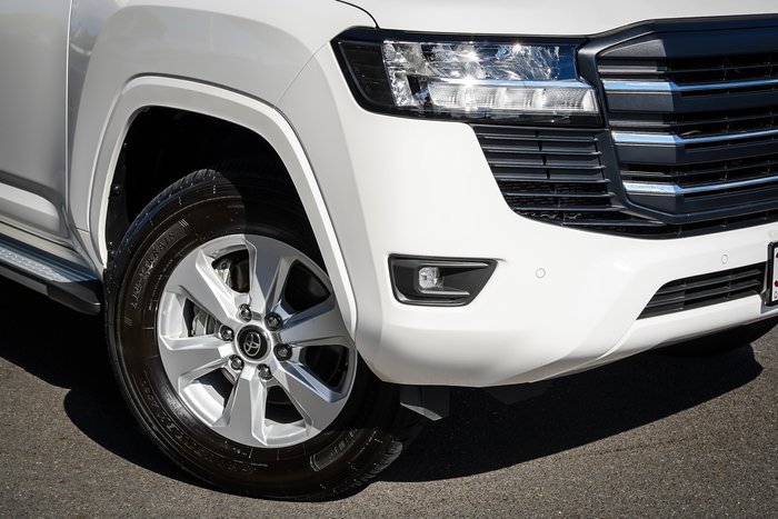 2025 Toyota LANDCRUISER GXL
