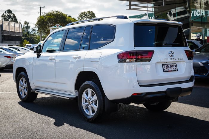 2025 Toyota LANDCRUISER GXL