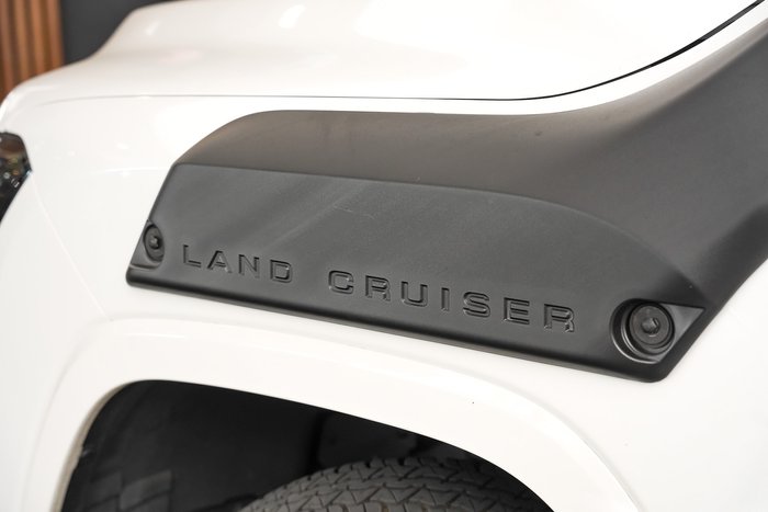 2025 Toyota Landcruiser GX