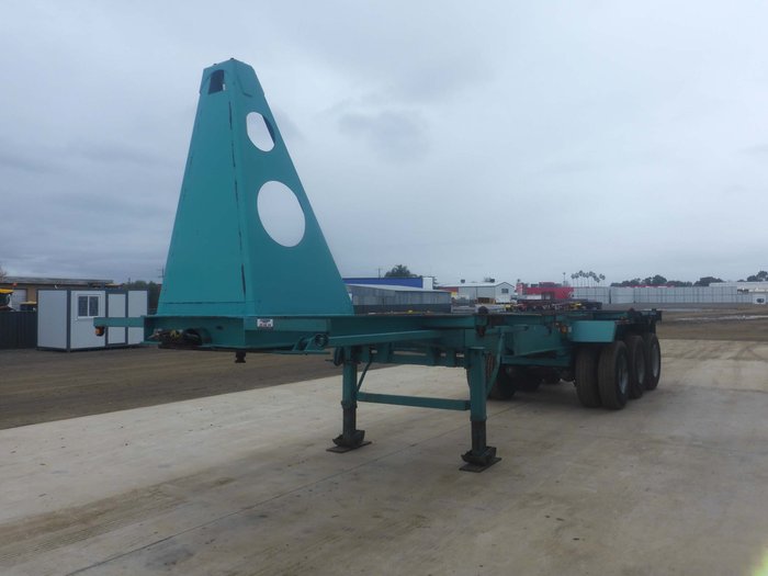 Freighter Tri Axle Tipping Skel