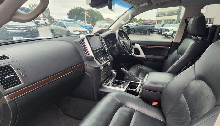 2021 Toyota LANDCRUISER Sahara
