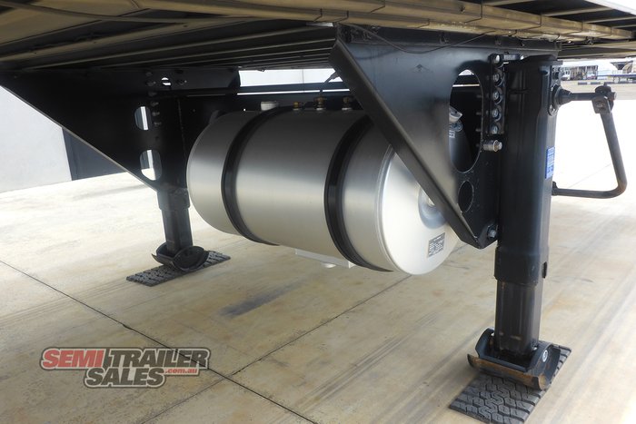 2006 Maxitrans Bogie Refrigerated Pantech