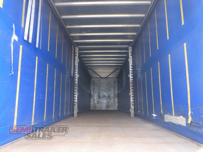 2010 Vawdrey 22 Pallet Curtainsider Road Train Lead